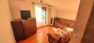 Prodajem Stan 85m2 sa Dvorištem 130m2 | Herceg Novi | Topla 2 | Vlasnik | 159.000 eur